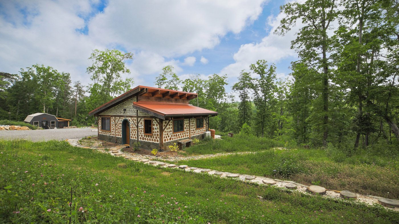 Goldfinch cabin